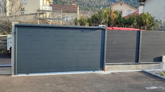 Loïc Hauer - Oyonnax - 01100.fr